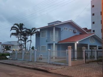 casas para alugar em governador celso ramos